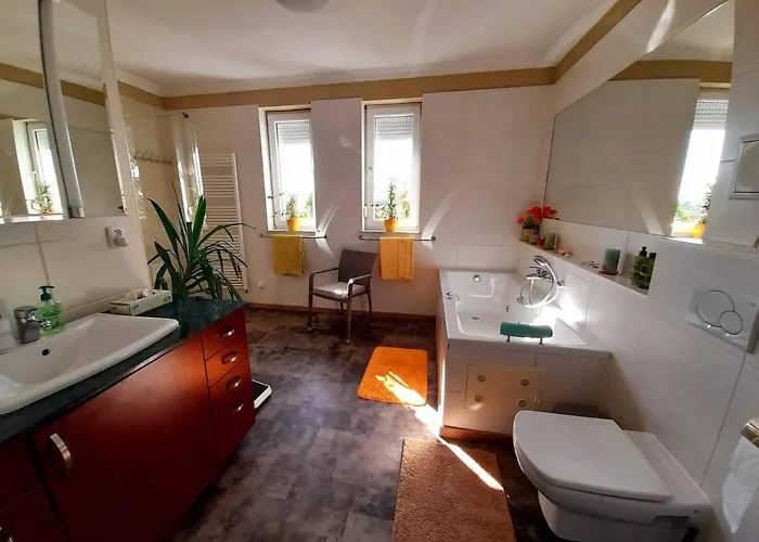 Frühstückspension Canadian Style House With 3d Effect Pool *